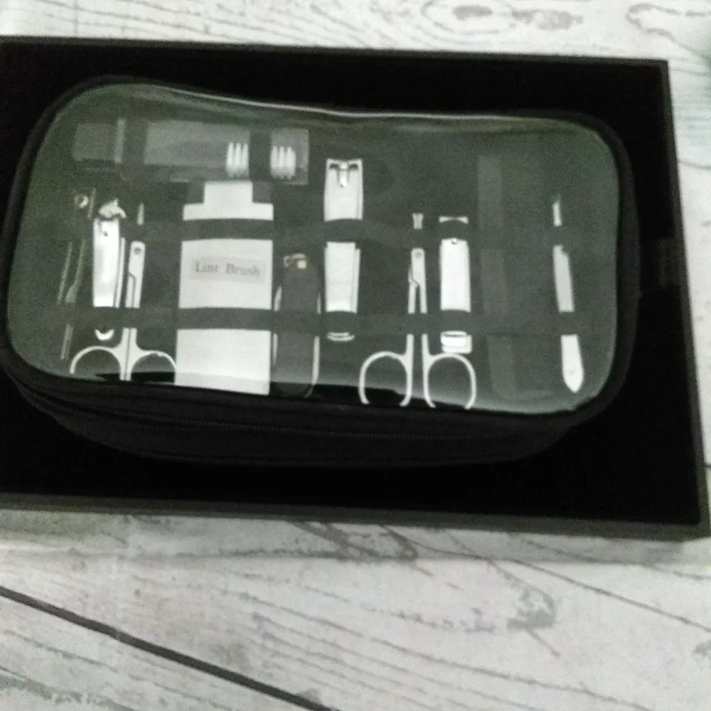 Grooming Kit - Picture 2 of 12